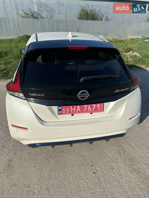 Хетчбек Nissan Leaf 2021 в Луцьку