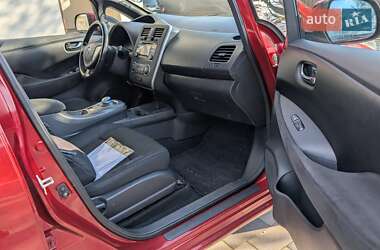 Хэтчбек Nissan Leaf 2014 в 