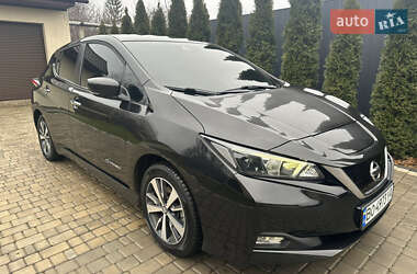 Хетчбек Nissan Leaf 2018 в Подільську