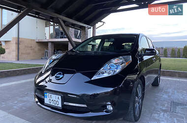 Хэтчбек Nissan Leaf 2016 в 