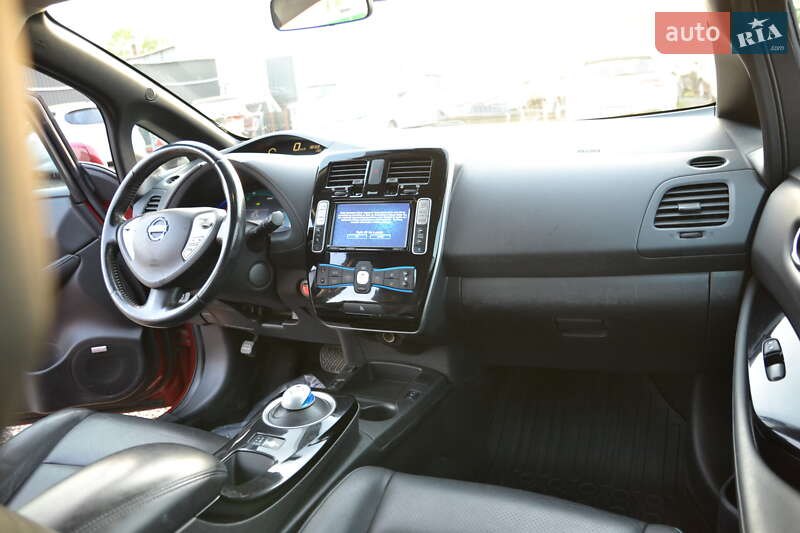 Хетчбек Nissan Leaf 2014 в Луцьку
