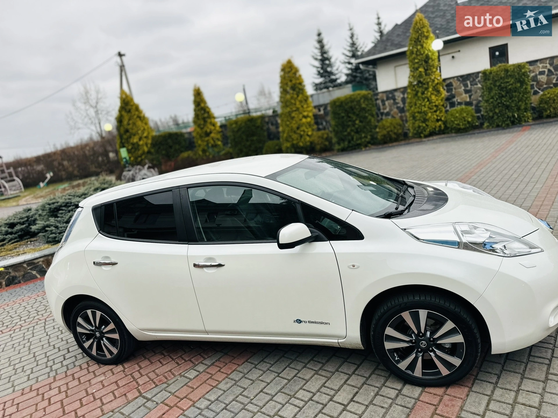 2014 Nissan Leaf - мініатюра 10