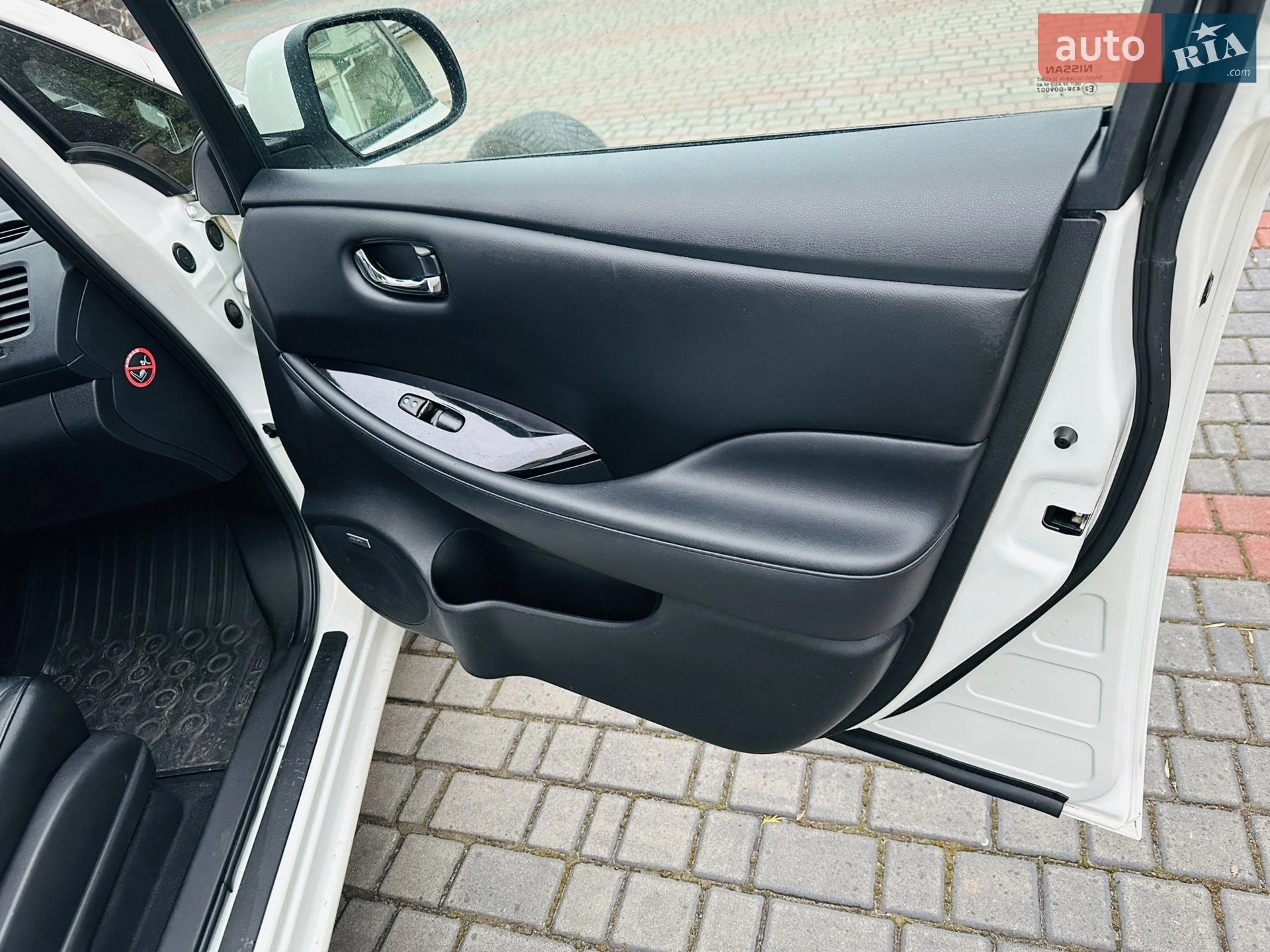 2014 Nissan Leaf - мініатюра 31