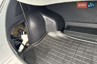 Хэтчбек Nissan Leaf 2015 в 