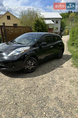 Хэтчбек Nissan Leaf 2017 в 