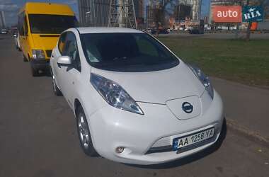 Хэтчбек Nissan Leaf 2014 в Киеве