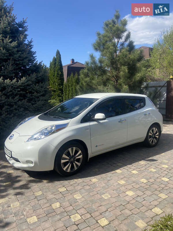 Nissan Leaf 2015