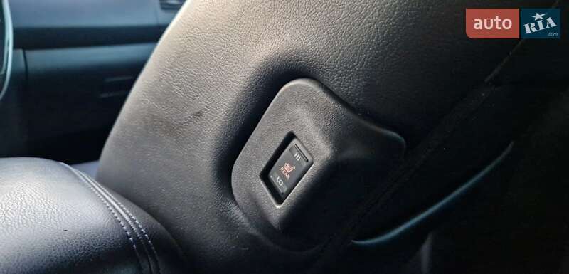 Хэтчбек Nissan Leaf 2016 в Днепре