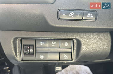 Хэтчбек Nissan Leaf 2021 в 