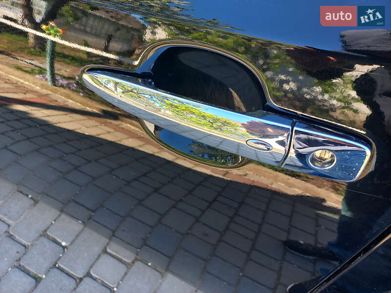 Хэтчбек Nissan Leaf 2015 в Летичеве