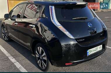 Хэтчбек Nissan Leaf 2014 в 
