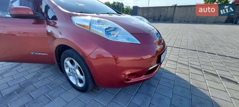 Хетчбек Nissan Leaf 2013 в Черкасах фото 7 Хетчбек Nissan Leaf 2013 в Черкасах