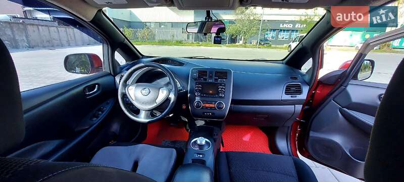 Хетчбек Nissan Leaf 2013 в Черкасах фото 12 Хетчбек Nissan Leaf 2013 в Черкасах