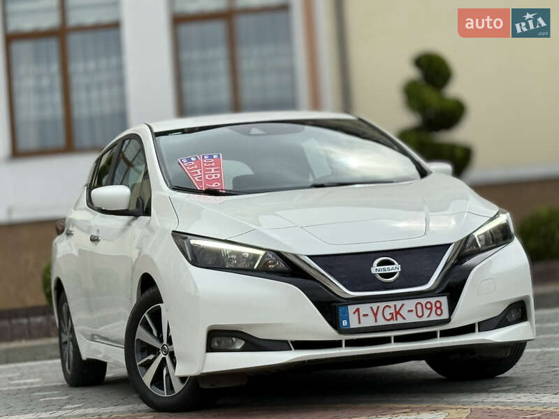Хетчбек Nissan Leaf 2021 в 