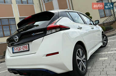 Хетчбек Nissan Leaf 2021 в 