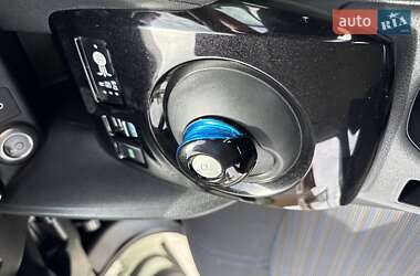 Хетчбек Nissan Leaf 2021 в 