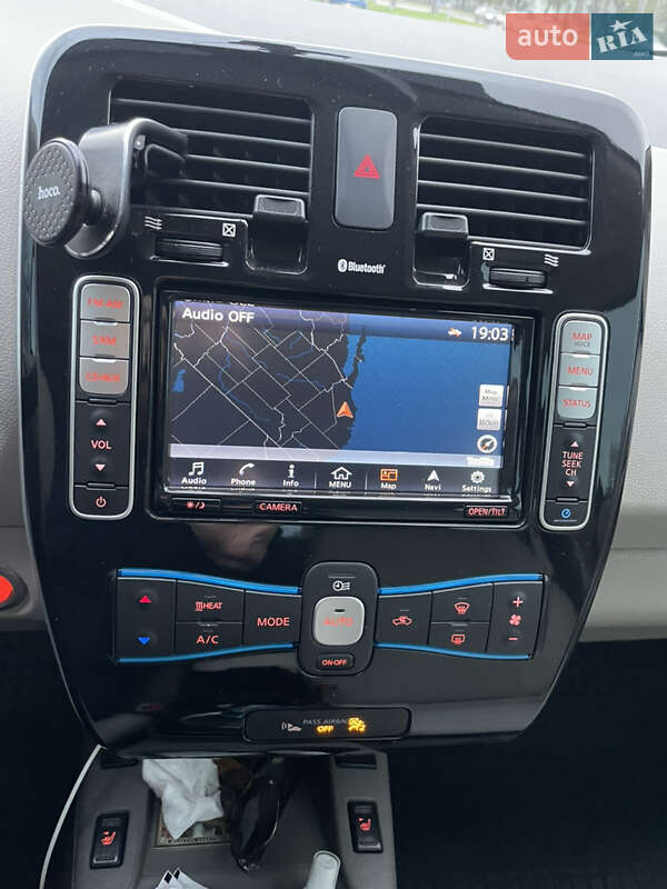 Хетчбек Nissan Leaf 2016 в Запоріжжі