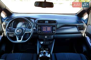 Хэтчбек Nissan Leaf 2020 в 