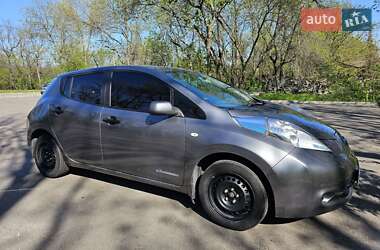 Хетчбек Nissan Leaf 2016 в Запоріжжі