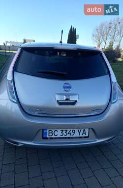 Хэтчбек Nissan Leaf 2014 в 
