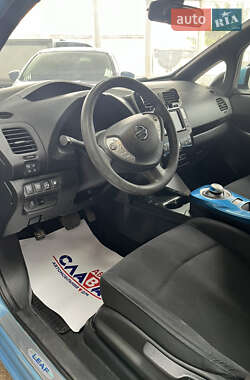 Хэтчбек Nissan Leaf 2015 в 