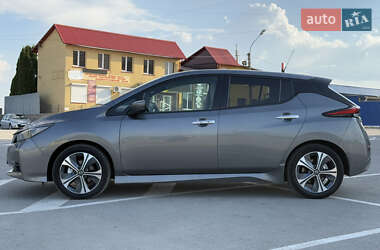 Хетчбек Nissan Leaf 2018 в 