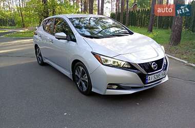 Хетчбек Nissan Leaf 2019 в Києві