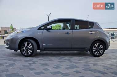 Хэтчбек Nissan Leaf 2017 в 