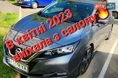 Хэтчбек Nissan Leaf 2018 в Киеве