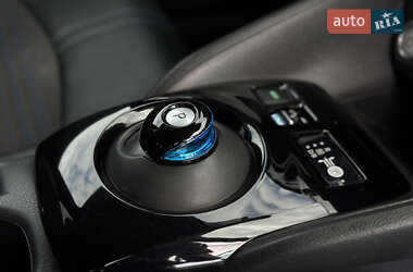 Хэтчбек Nissan Leaf 2019 в 