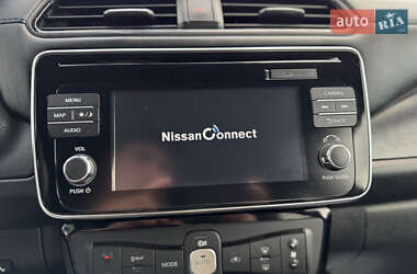Хэтчбек Nissan Leaf 2019 в 