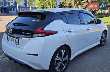 Хетчбек Nissan Leaf 2019 в 