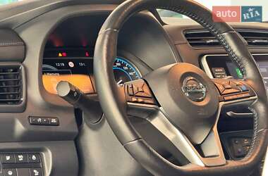 Хетчбек Nissan Leaf 2020 в 
