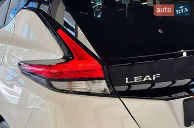 Хетчбек Nissan Leaf 2020 в 