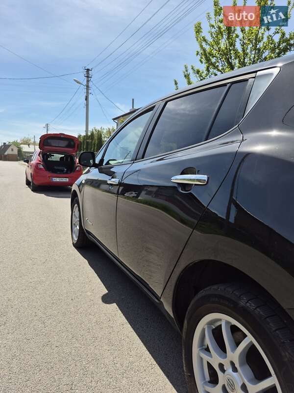 Хэтчбек Nissan Leaf 2014 в Луцке