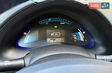 Хэтчбек Nissan Leaf 2015 в 