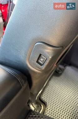 Хэтчбек Nissan Leaf 2015 в 