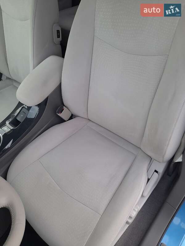 Хэтчбек Nissan Leaf 2012 в Любомле фото 34 Хэтчбек Nissan Leaf 2012 в Любомле