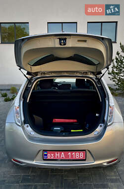 Хетчбек Nissan Leaf 2014 в 