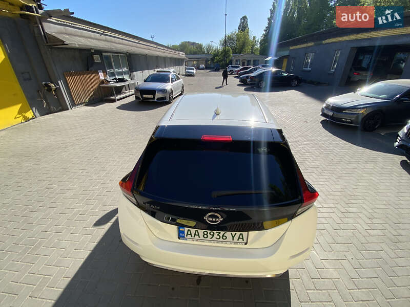 Хетчбек Nissan Leaf 2022 в Києві