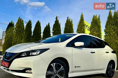 Хэтчбек Nissan Leaf 2019 в 