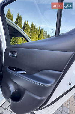 Хэтчбек Nissan Leaf 2019 в 