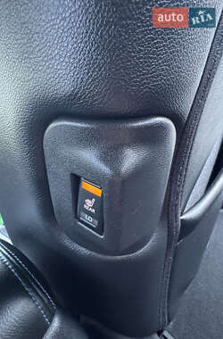 Хэтчбек Nissan Leaf 2019 в 