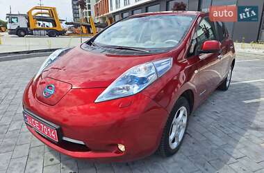 Хетчбек Nissan Leaf 2012 в 