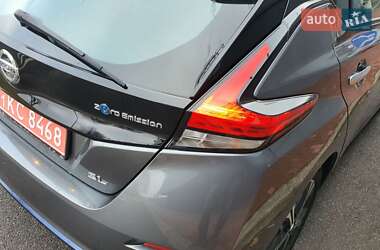 Хэтчбек Nissan Leaf 2018 в 
