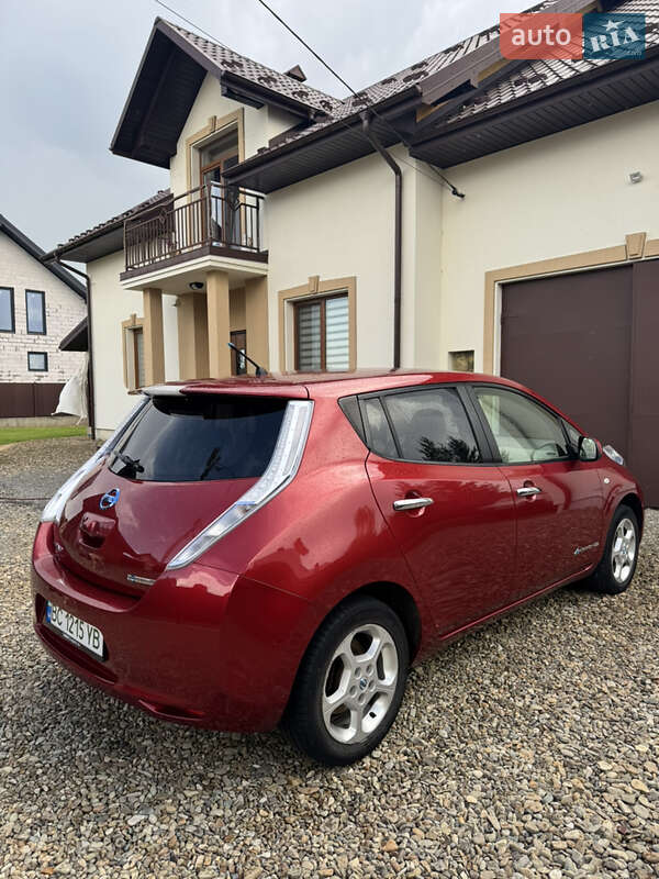 Хетчбек Nissan Leaf 2012 в Бориславі