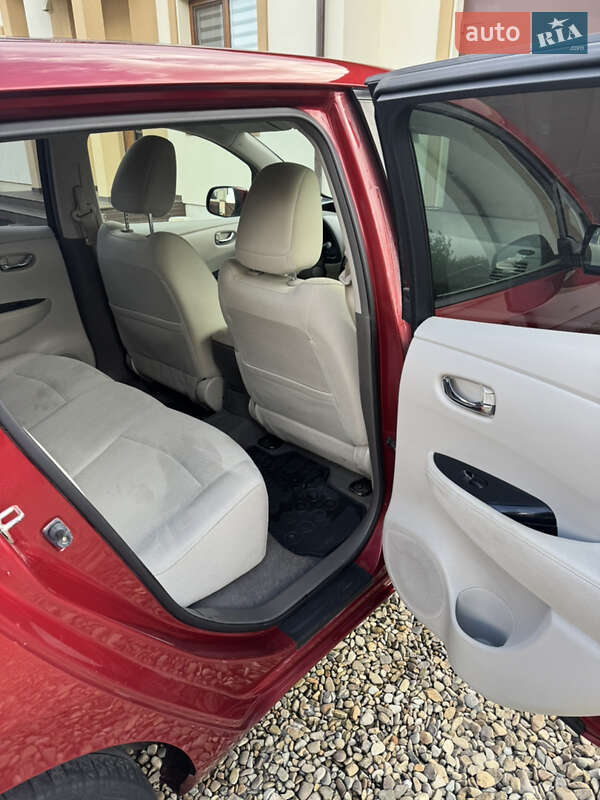 Хетчбек Nissan Leaf 2012 в Бориславі