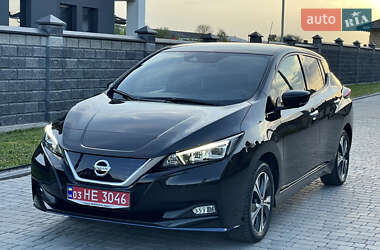 Хэтчбек Nissan Leaf 2020 в 
