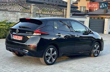 Хэтчбек Nissan Leaf 2020 в 
