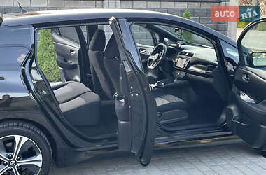 Хэтчбек Nissan Leaf 2020 в 